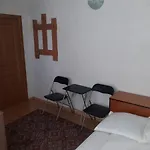 Teo's Πανσιόν 3*