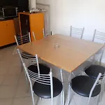 Teo's Πανσιόν 3*
