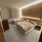 Πανσιόν Teo's
