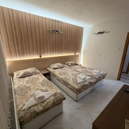 Teo's Casa de hóspedes