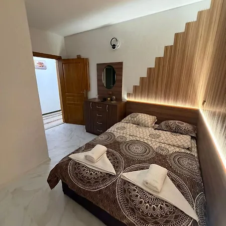 Teo's Casa de hóspedes 3*