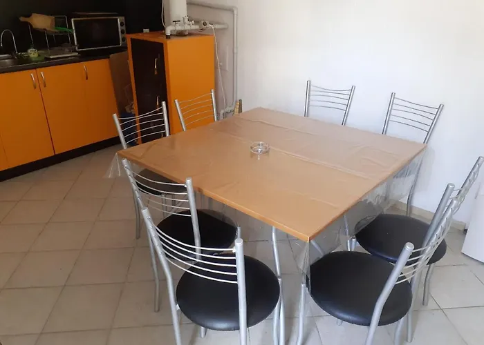 Teo's Guest house 3*